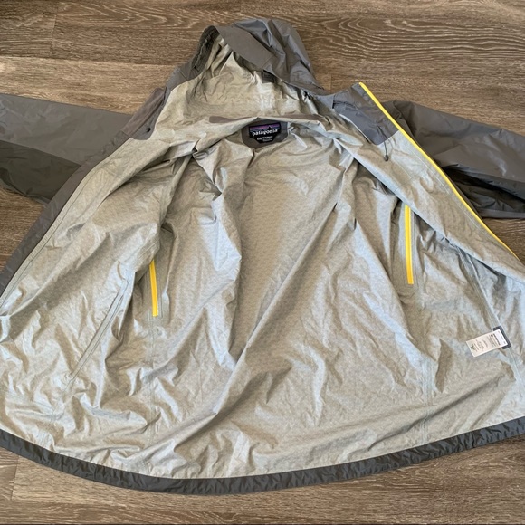 Patagonia Men’s Gray Windbreaker Light Jacket XXL - Picture 6 of 13